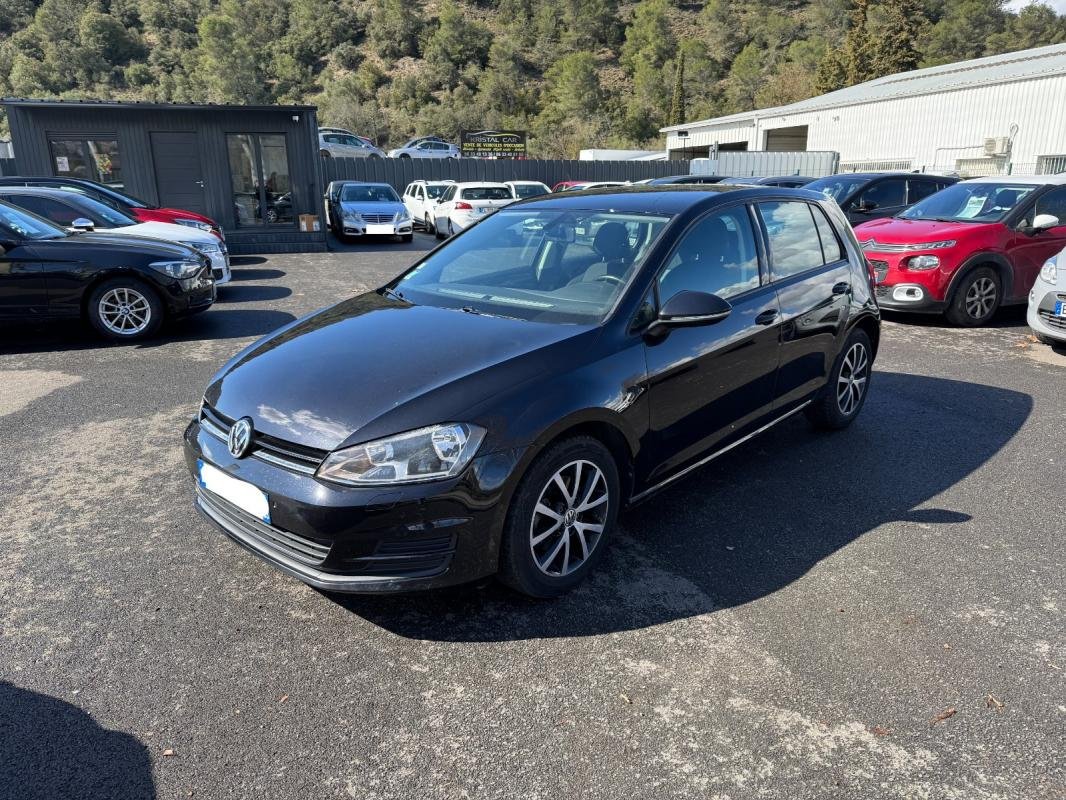 Volkswagen Golf - Photo 1