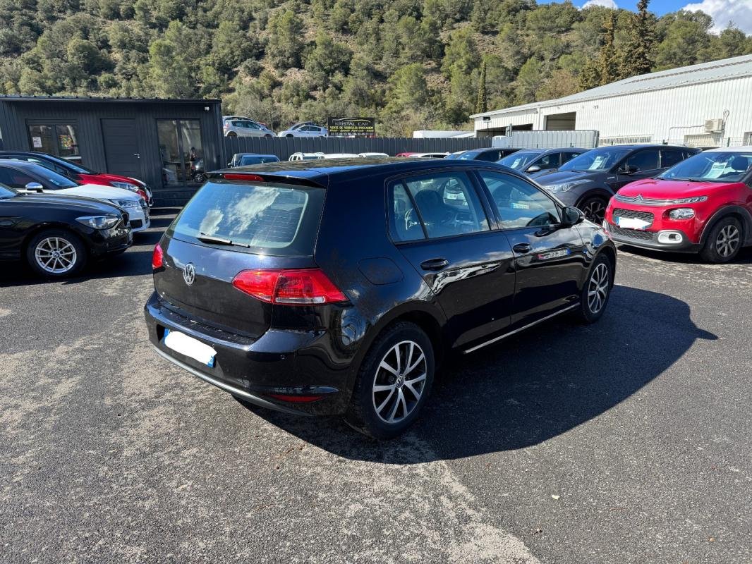 Volkswagen Golf - Photo 2