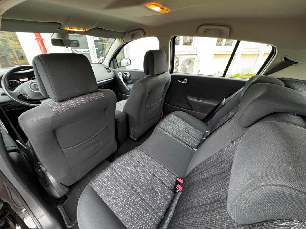 Renault Mégane - Photo 13