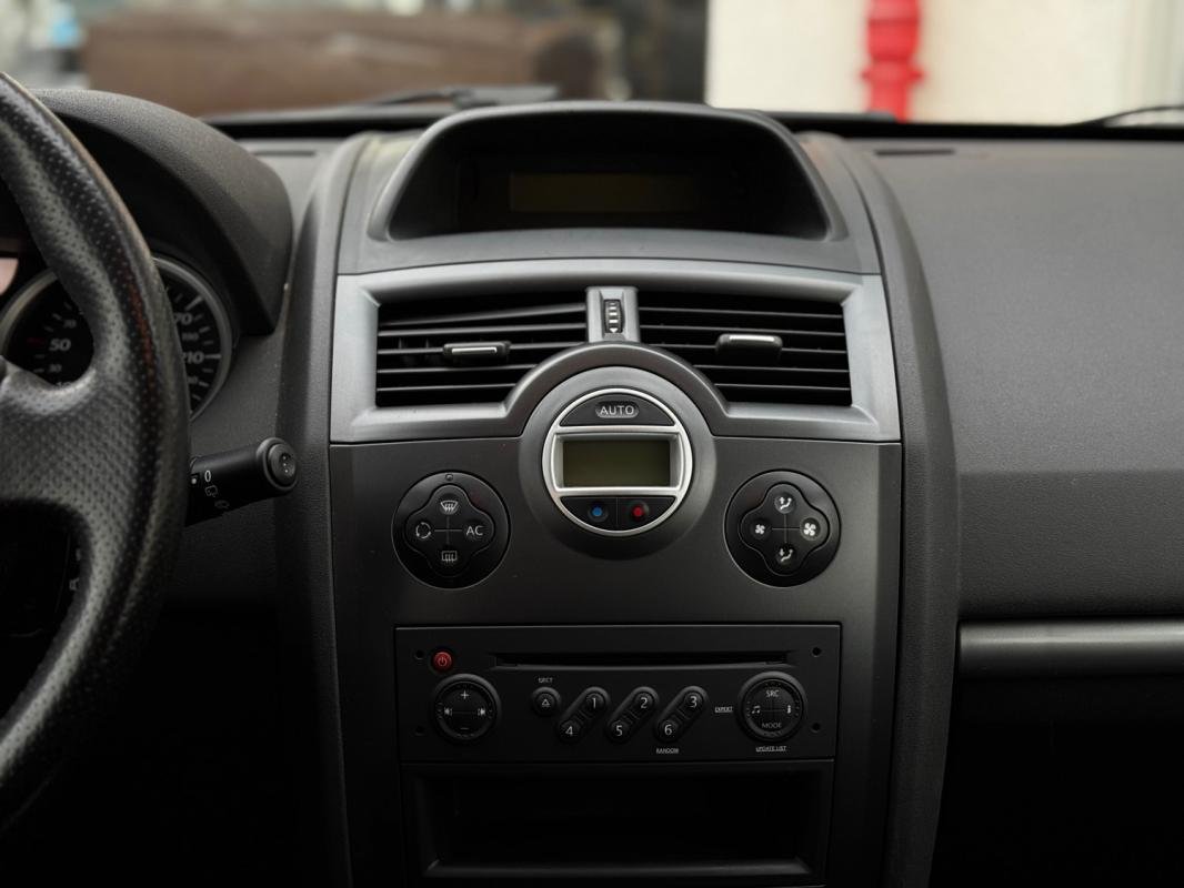 Renault Mégane - Photo 14