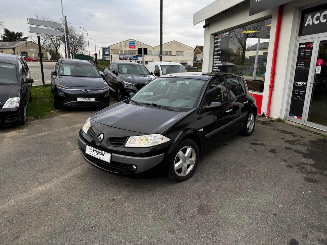 Renault Mégane - Photo 3