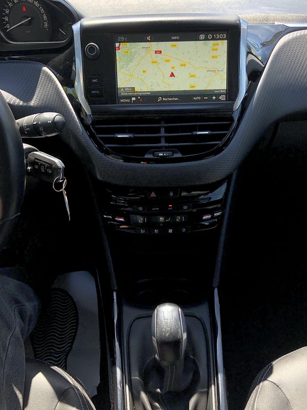 Peugeot 2008 - Photo 9