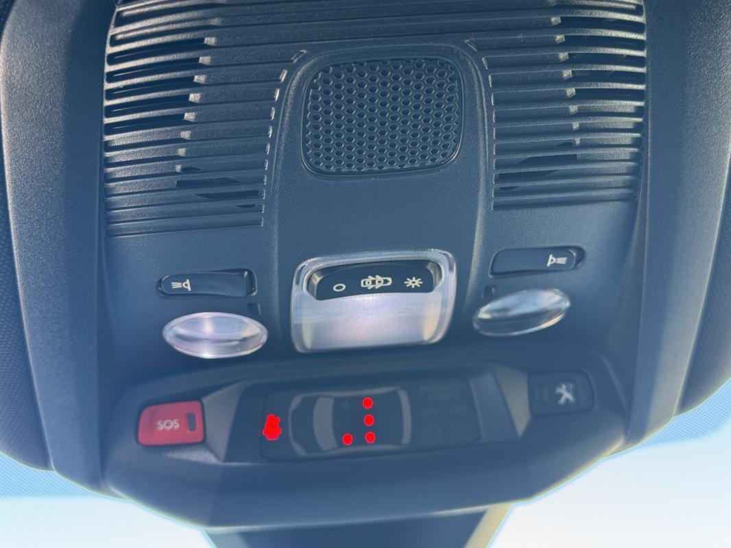 Peugeot 3008 - Photo 24