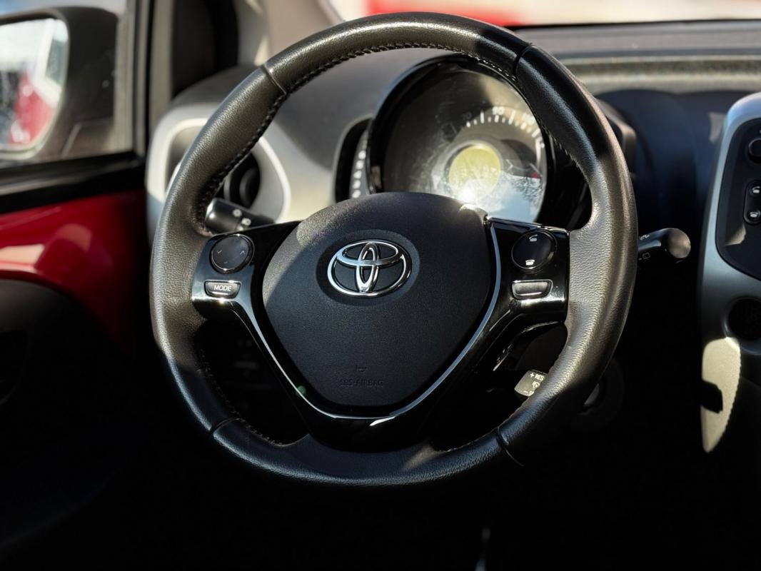 Toyota Aygo - Photo 12