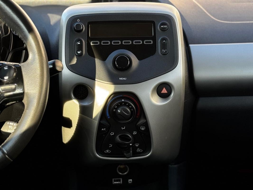 Toyota Aygo - Photo 14