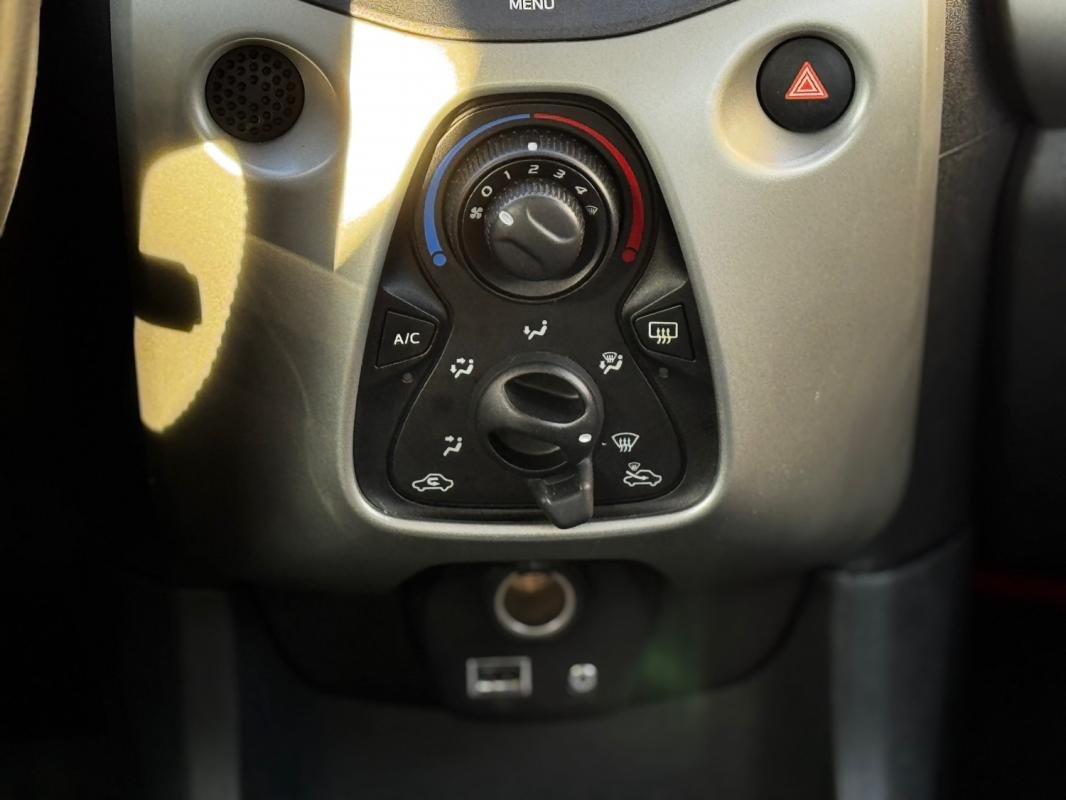 Toyota Aygo - Photo 15