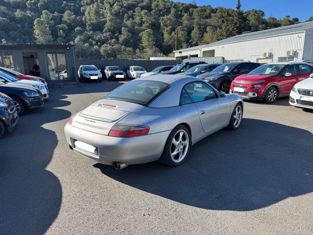 Porsche 911 - Photo 2