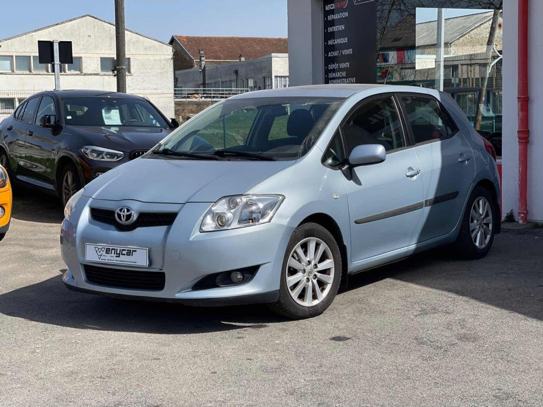 Toyota Auris - Photo 3