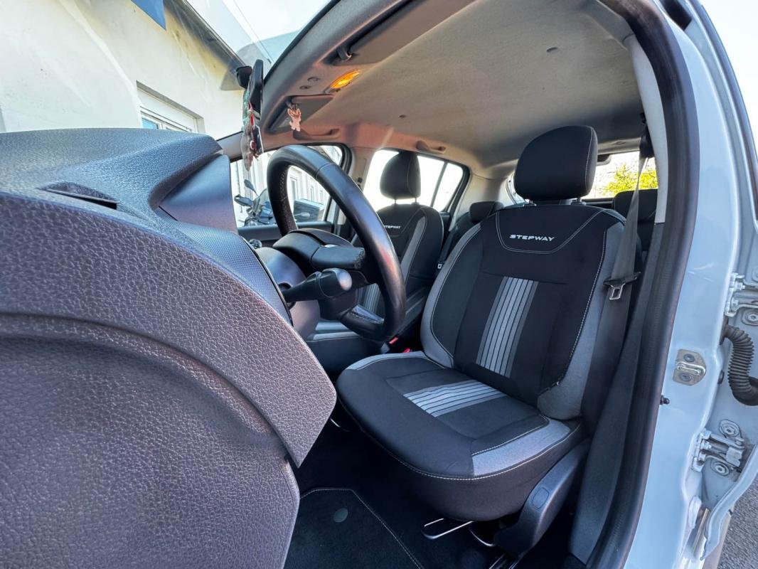 Dacia Sandero - Photo 11