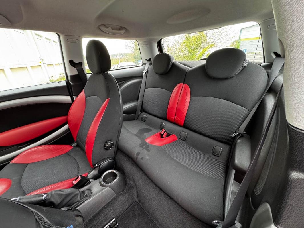 Mini Cooper - Photo 12