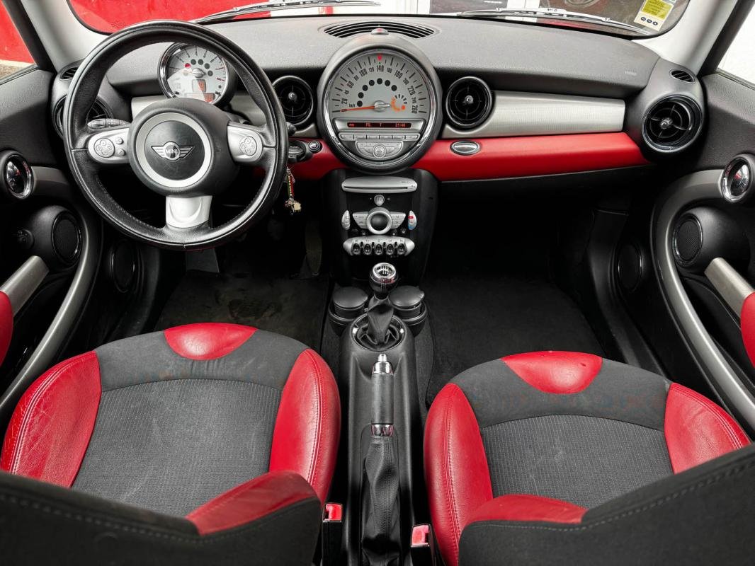 Mini Cooper - Photo 13