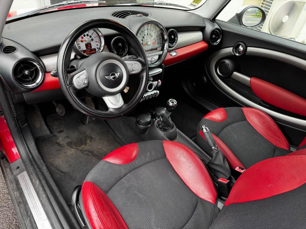 Mini Cooper - Photo 10