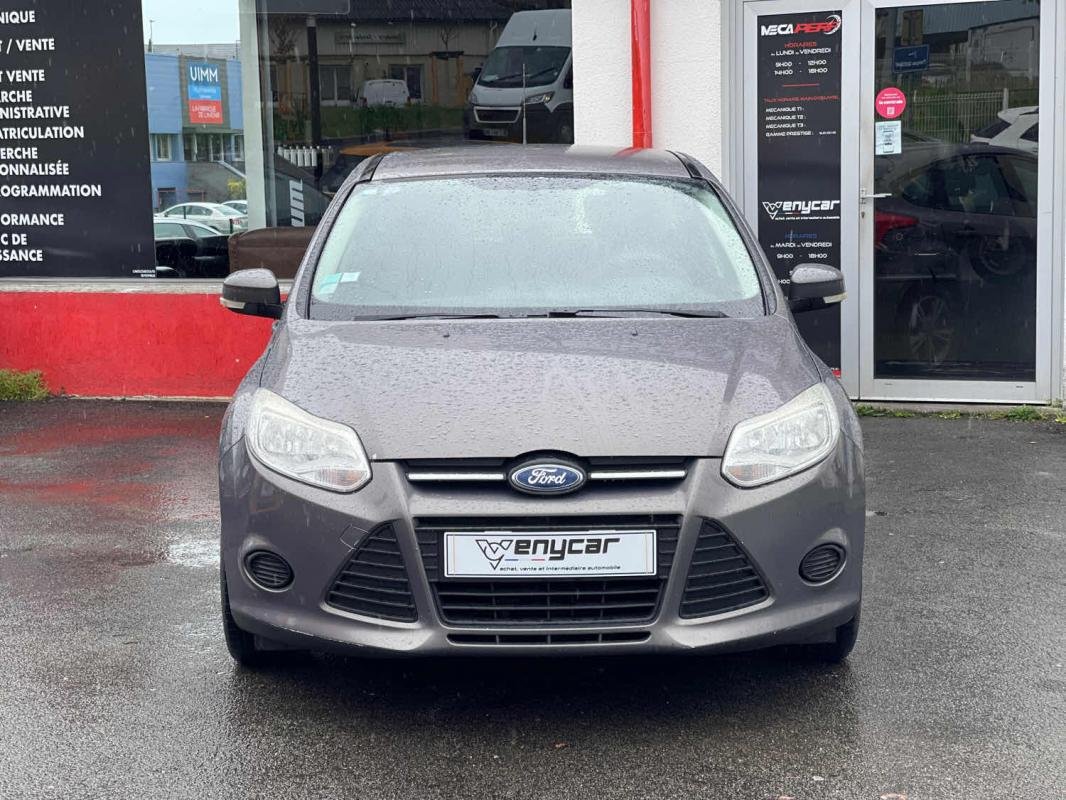 Ford Focus - Photo 2
