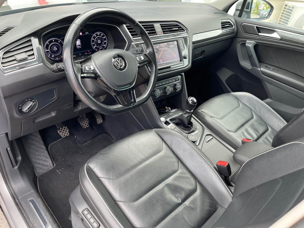 Volkswagen Tiguan - Photo 11