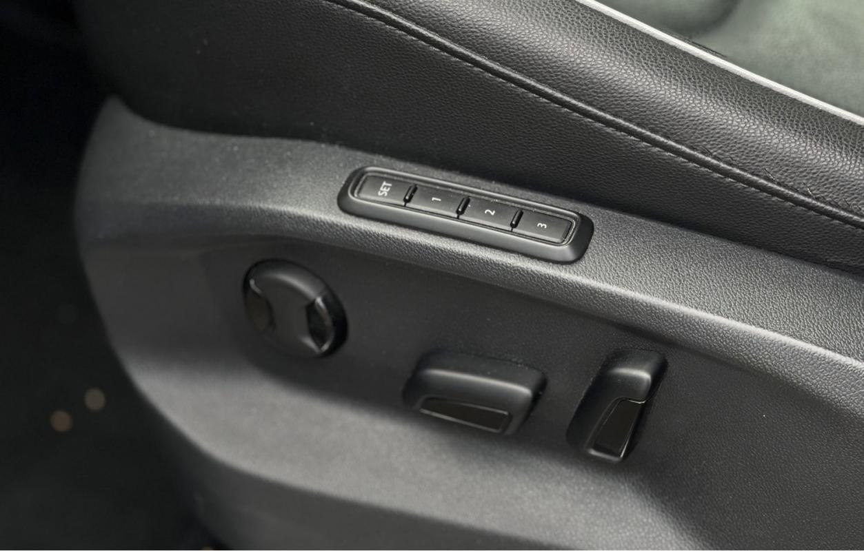 Volkswagen Tiguan - Photo 18