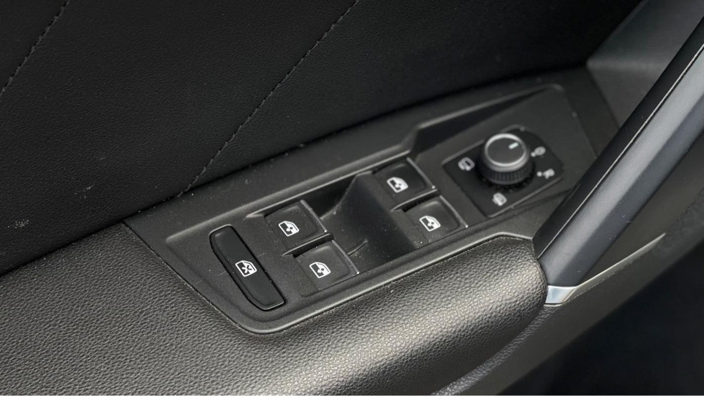 Volkswagen Tiguan - Photo 19