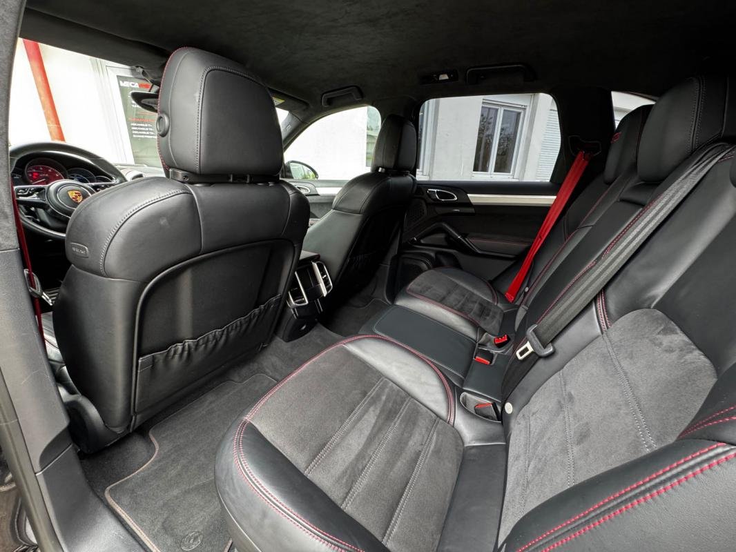 Porsche Cayenne - Photo 12