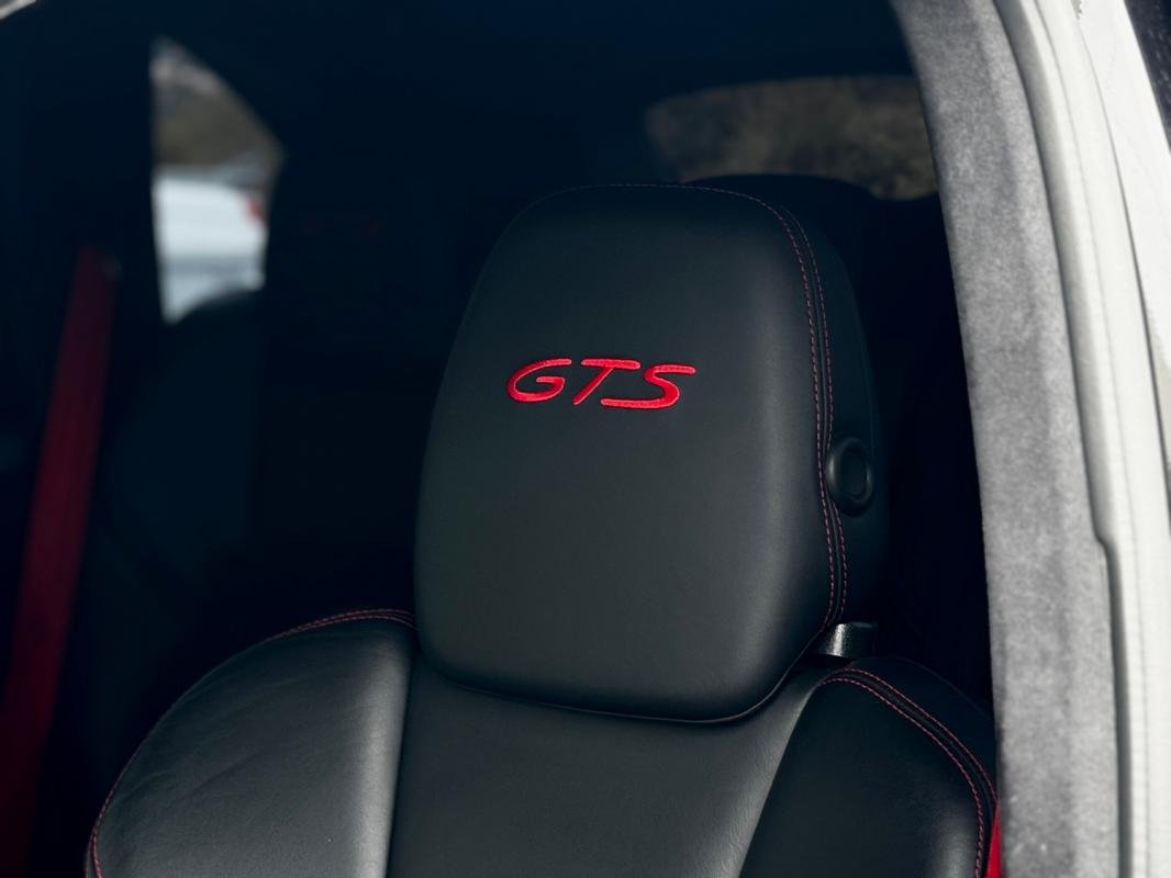 Porsche Cayenne - Photo 14