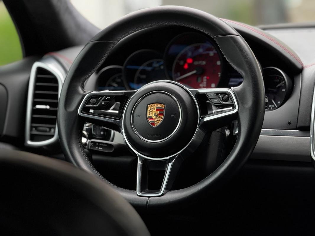 Porsche Cayenne - Photo 15