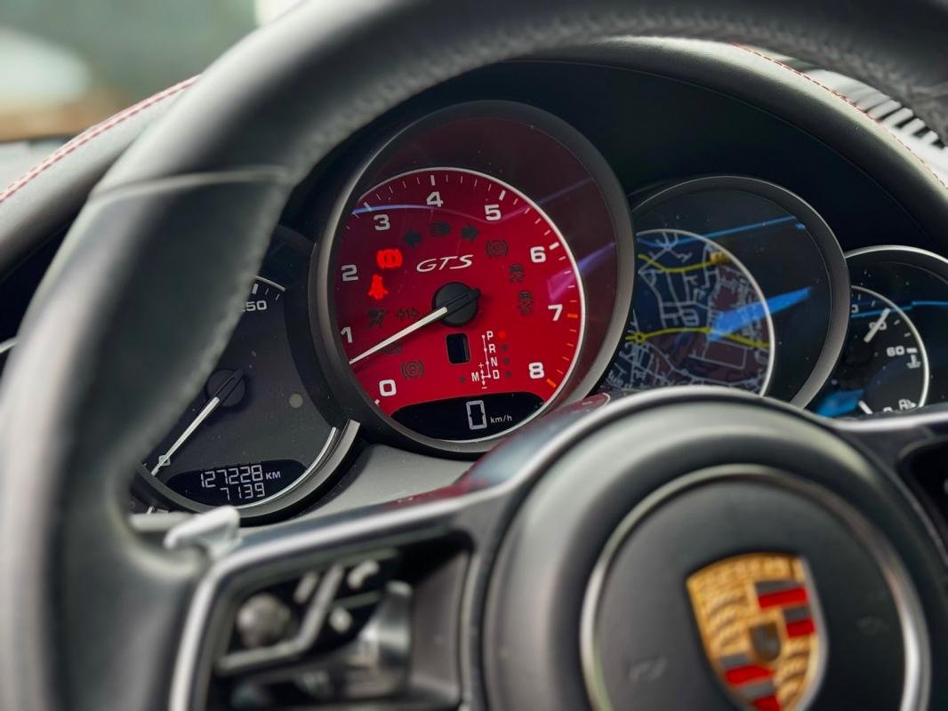 Porsche Cayenne - Photo 16