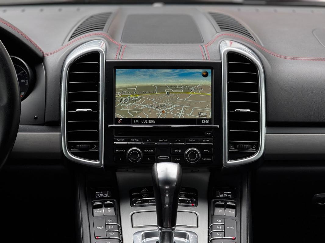 Porsche Cayenne - Photo 17