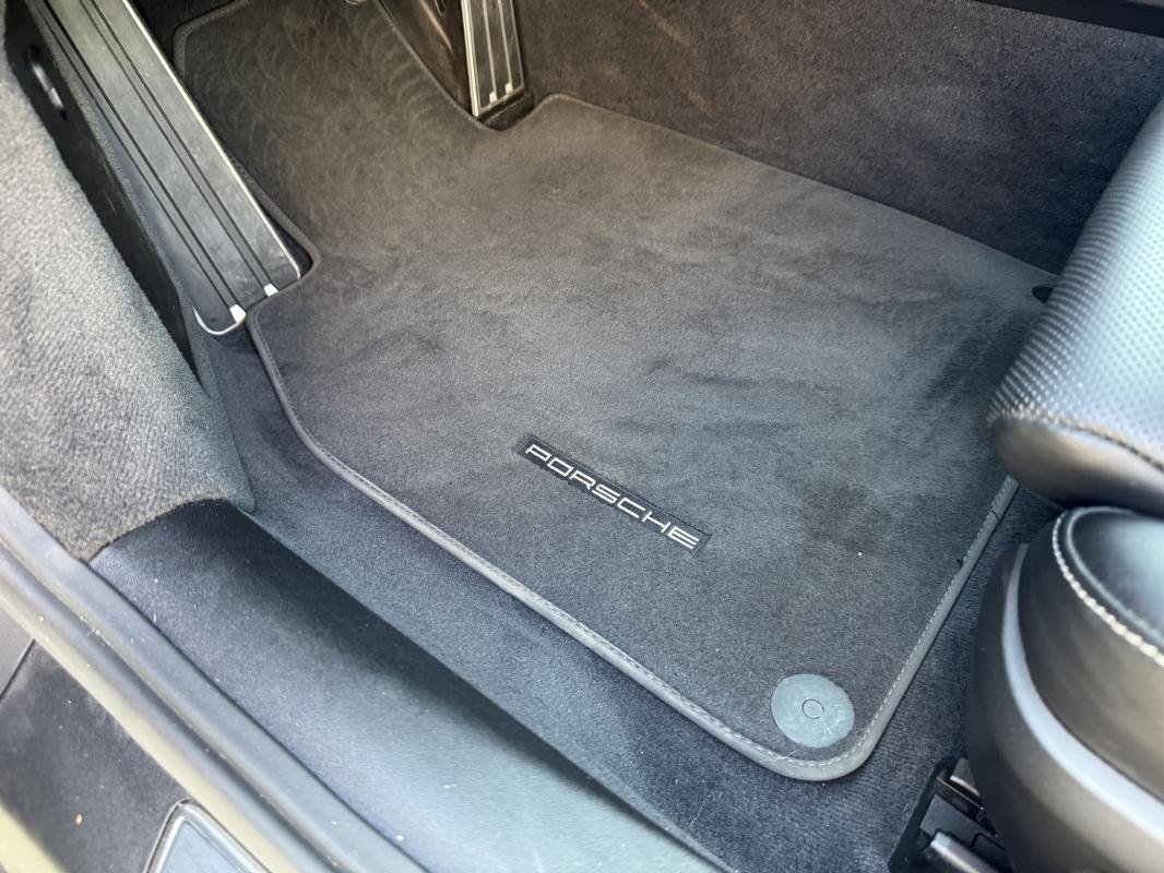 Porsche 911 - Photo 25