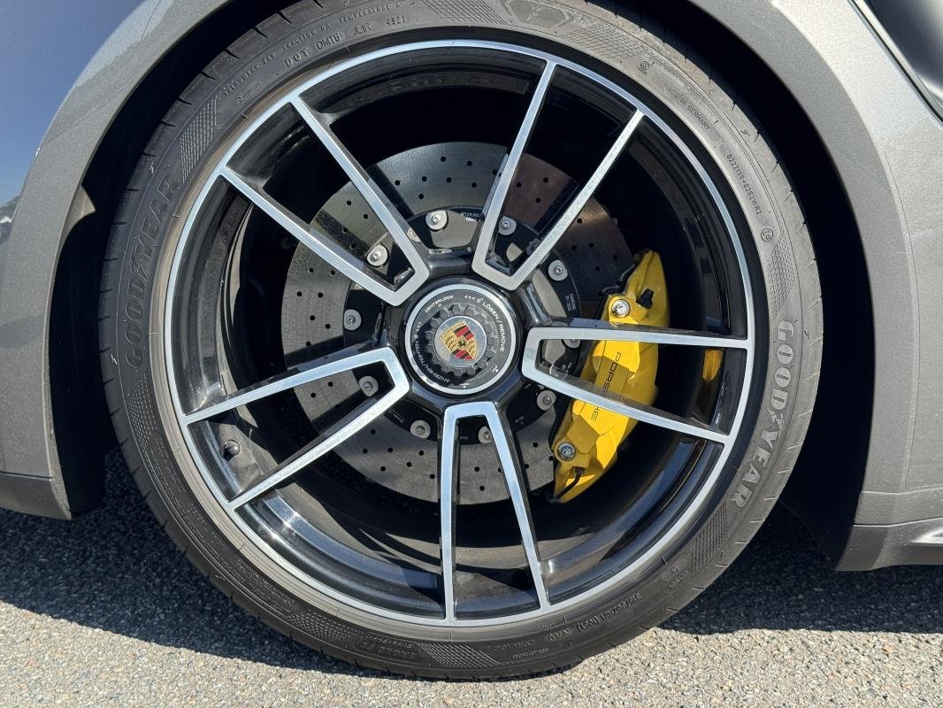 Porsche 911 - Photo 33