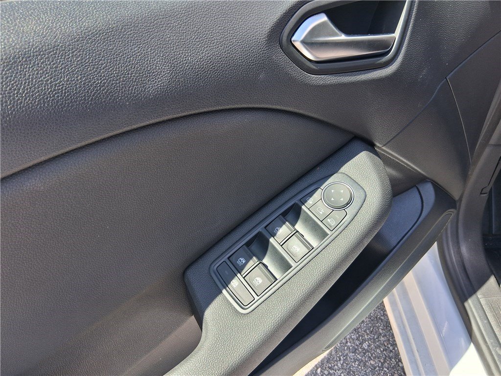 Mitsubishi Colt - Photo 13