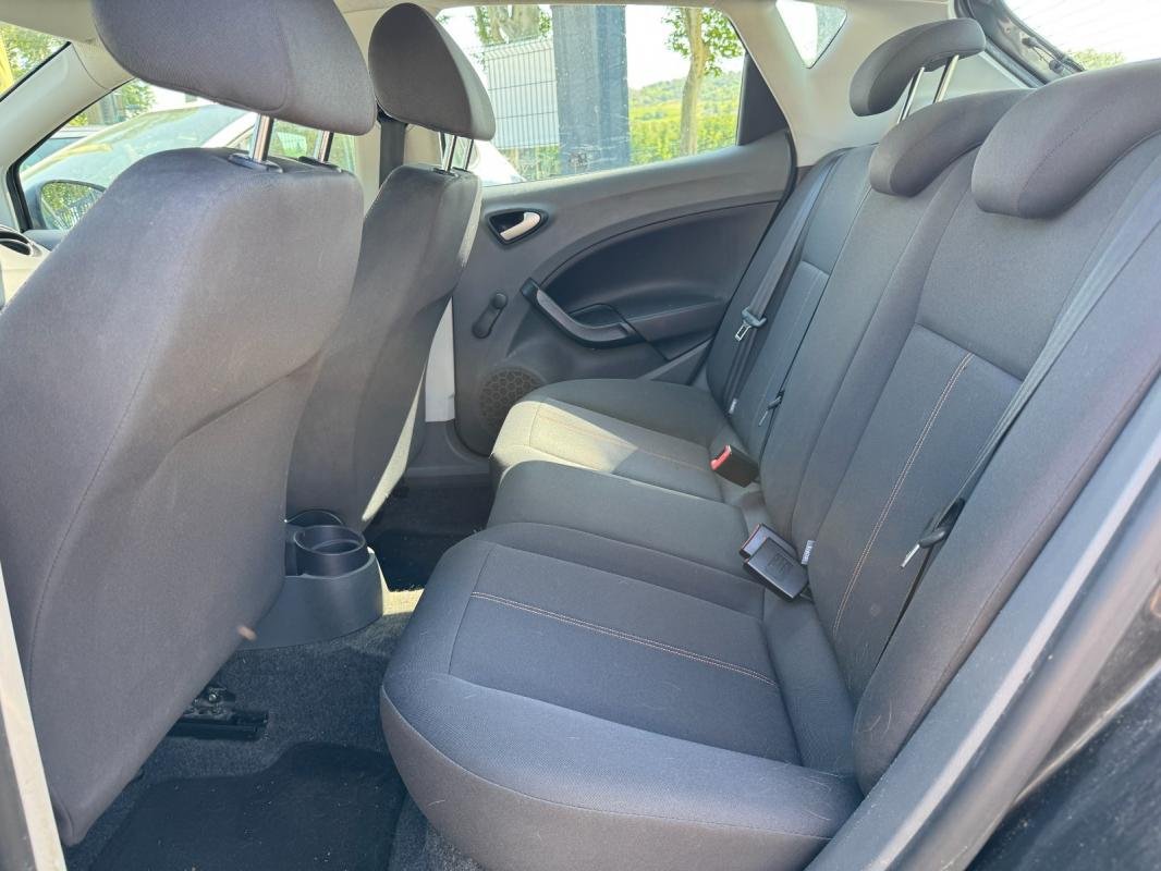 Seat Ibiza - Photo 4