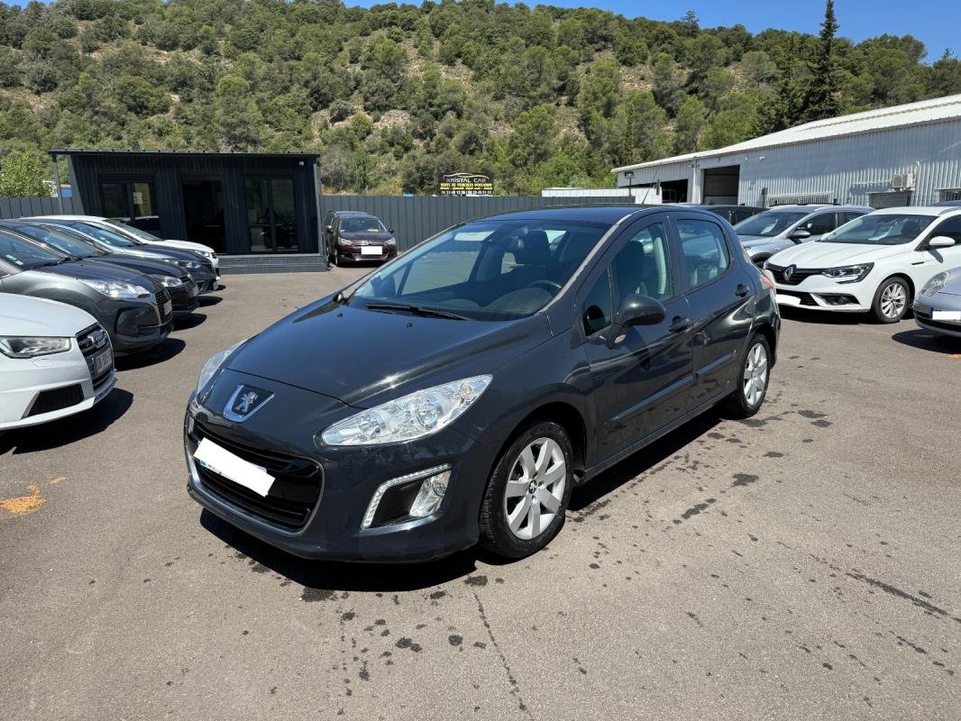 Peugeot 308 - Photo 1