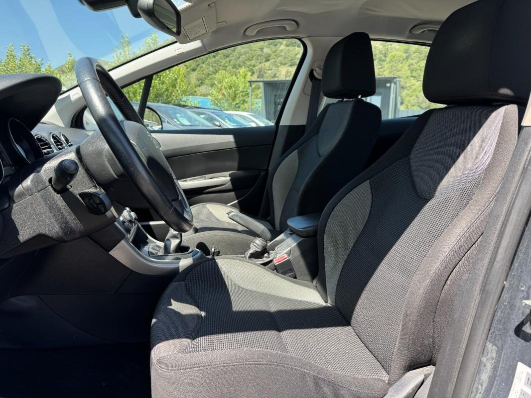 Peugeot 308 - Photo 3