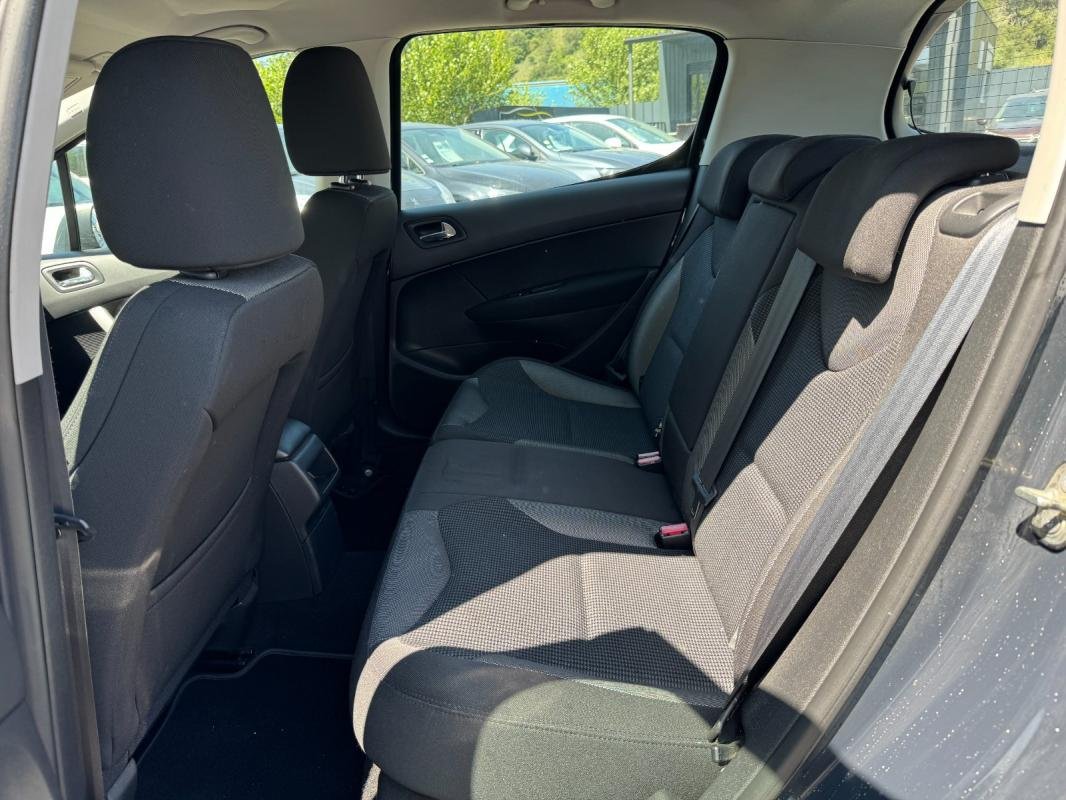 Peugeot 308 - Photo 4