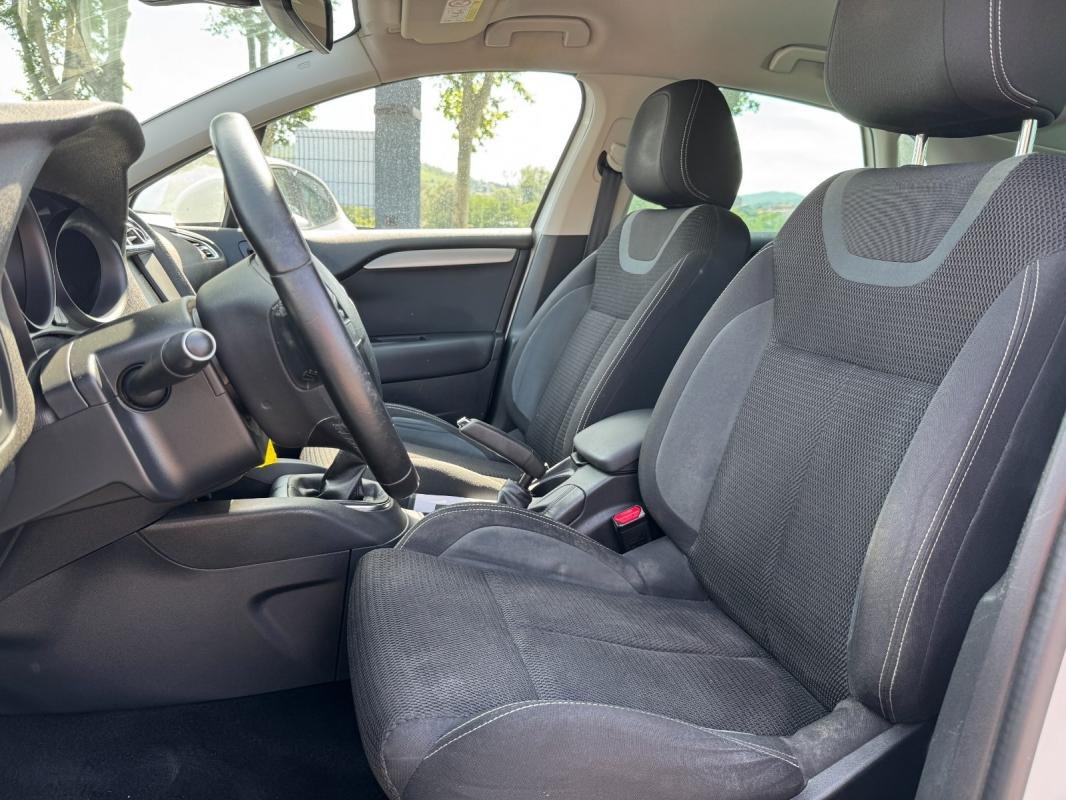 Citroën C4 - Photo 3