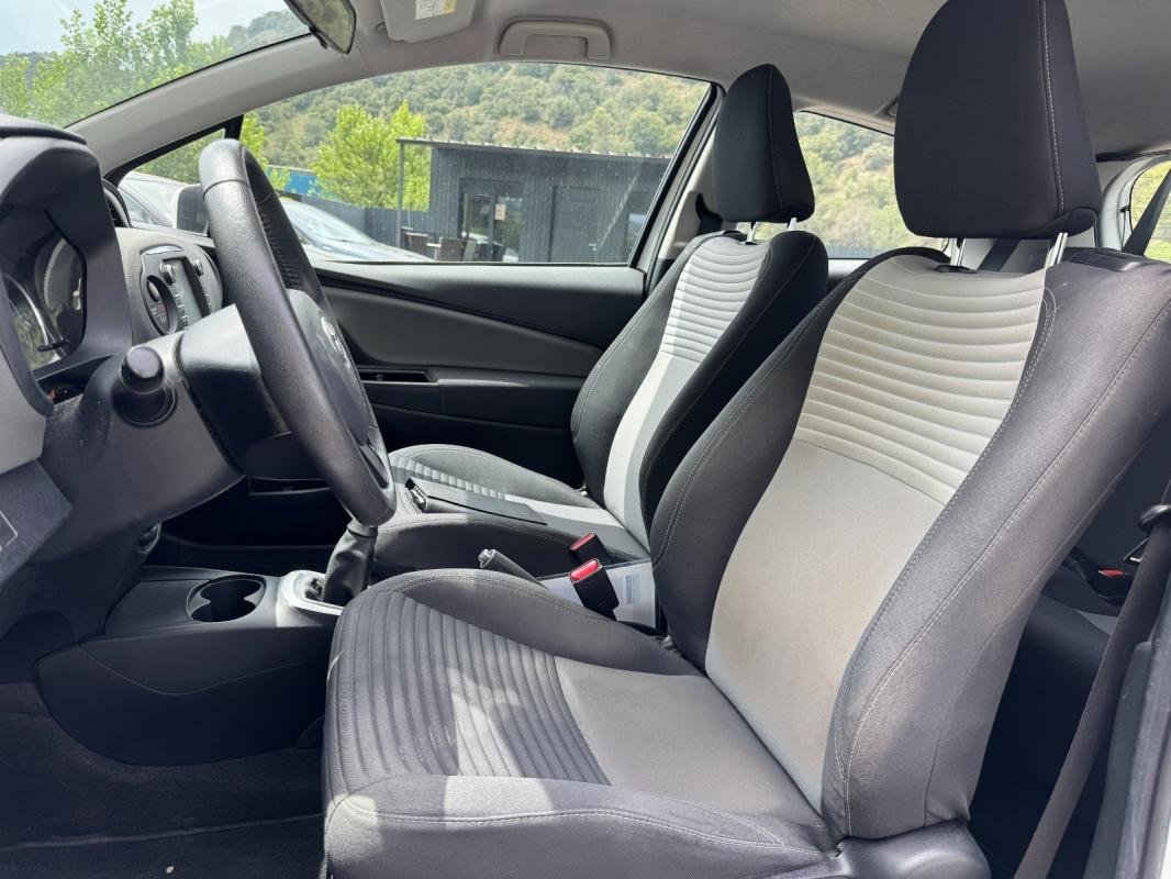 Toyota Yaris - Photo 2