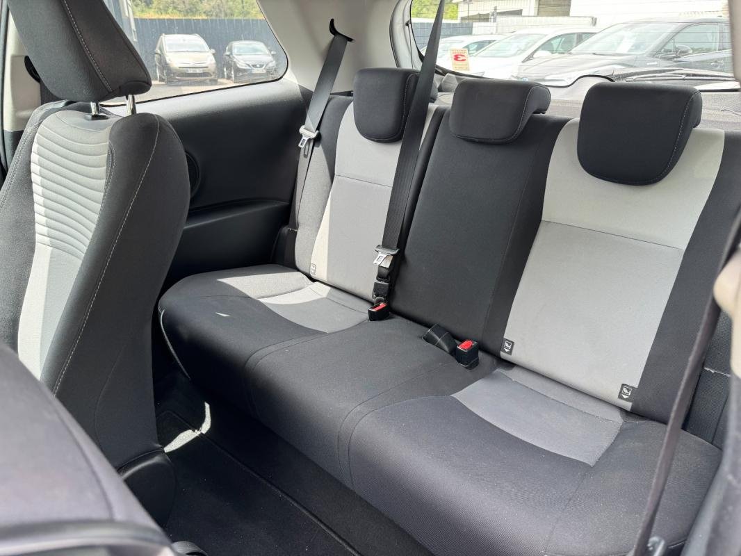 Toyota Yaris - Photo 3