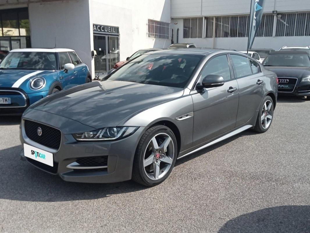 Jaguar XE - Photo 45