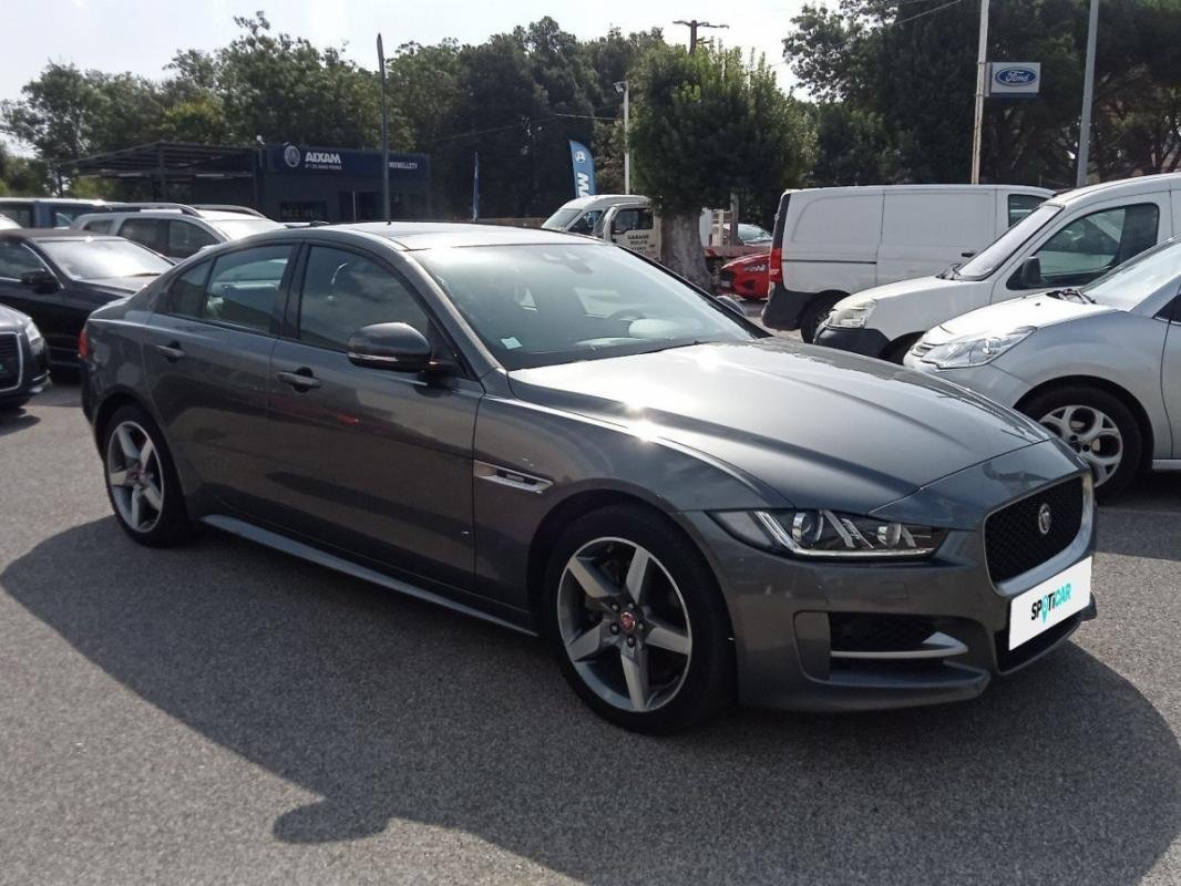 Jaguar XE - Photo 47