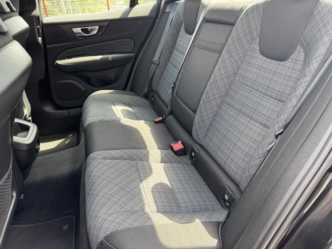 Volvo S60 - Photo 17