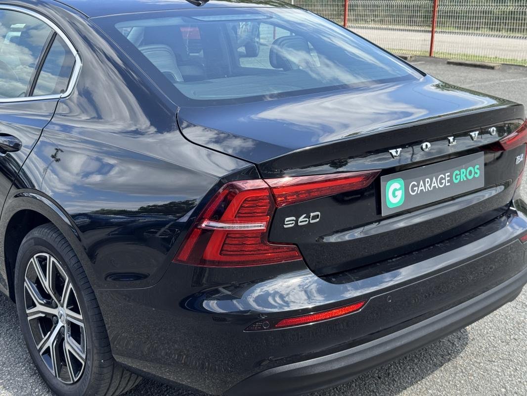 Volvo S60 - Photo 28