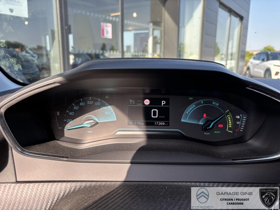 Peugeot E-208 - Photo 12