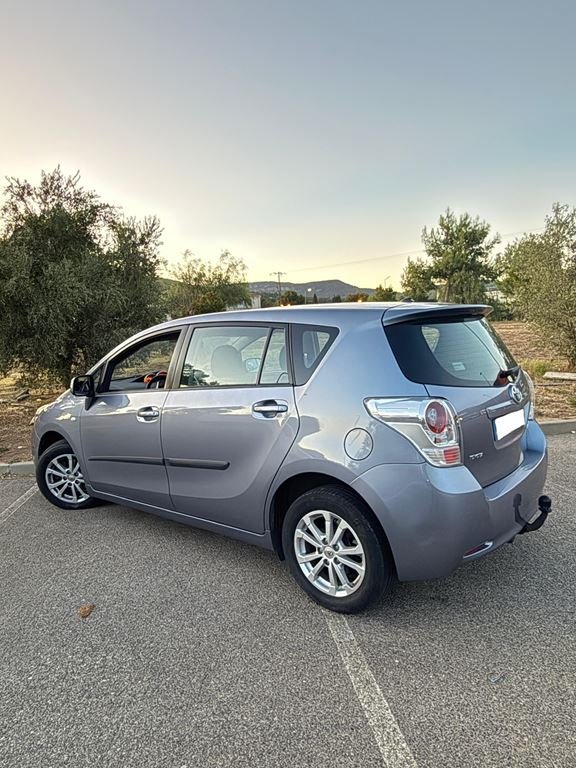 Toyota Verso - Photo 12