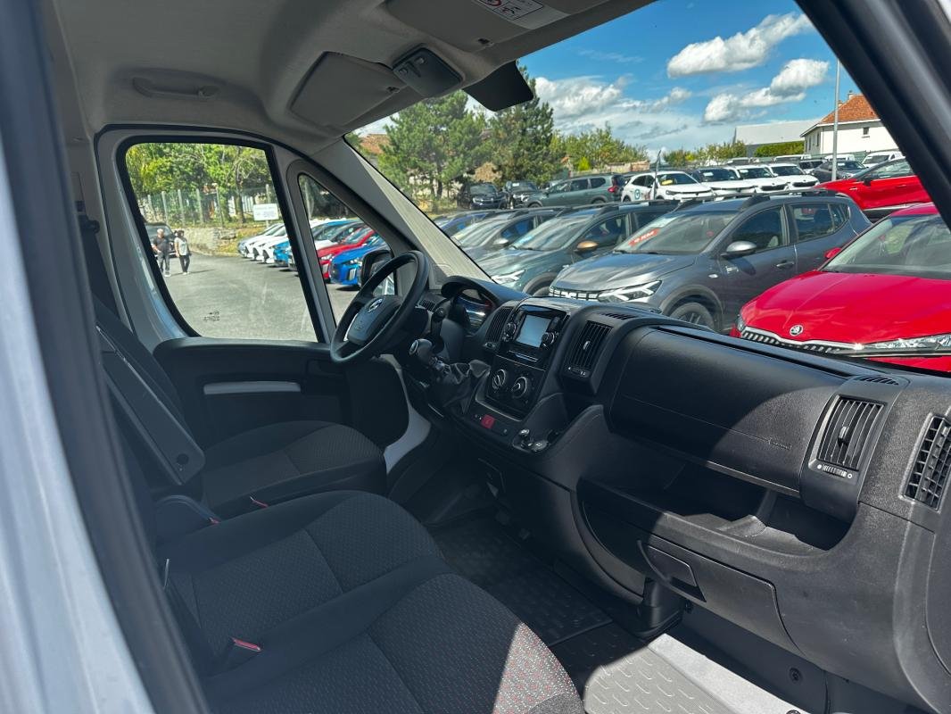 Opel Movano - Photo 15