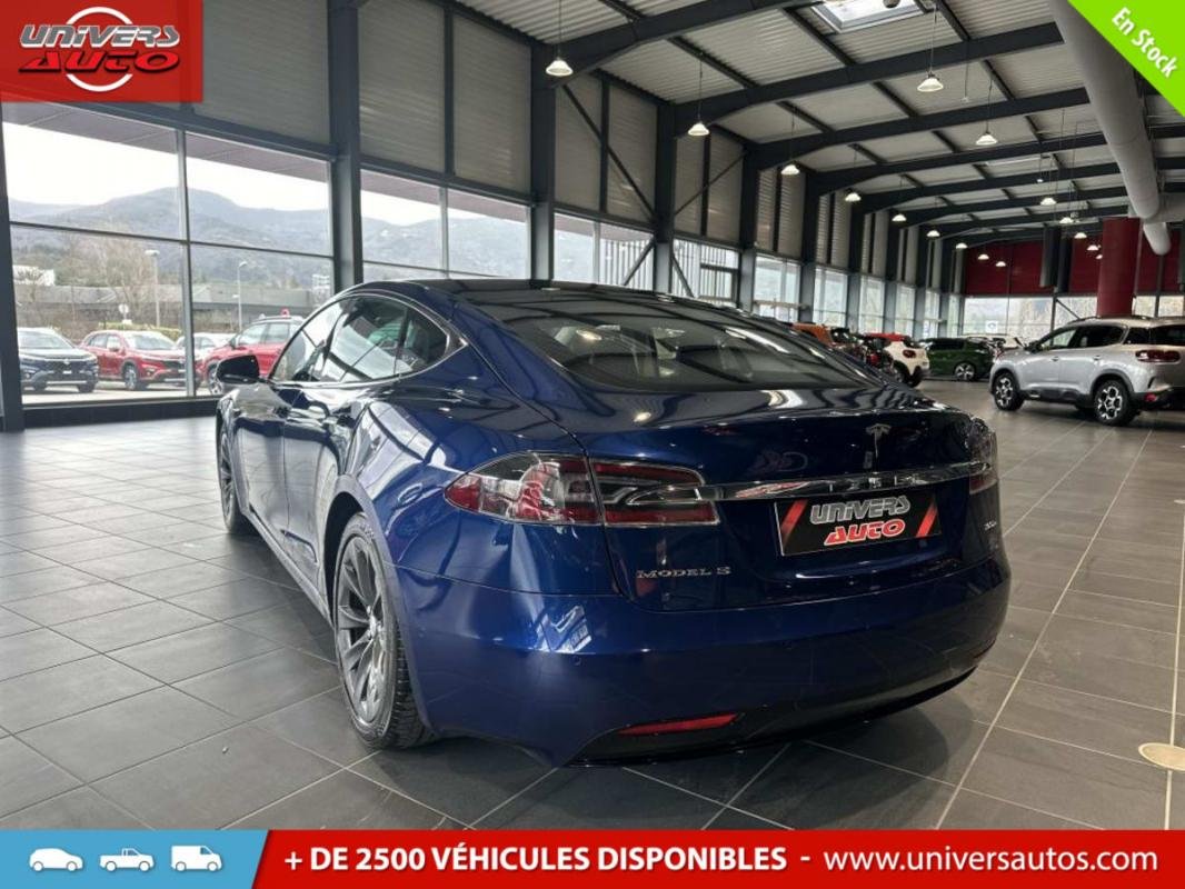 Tesla Model S - Photo 9