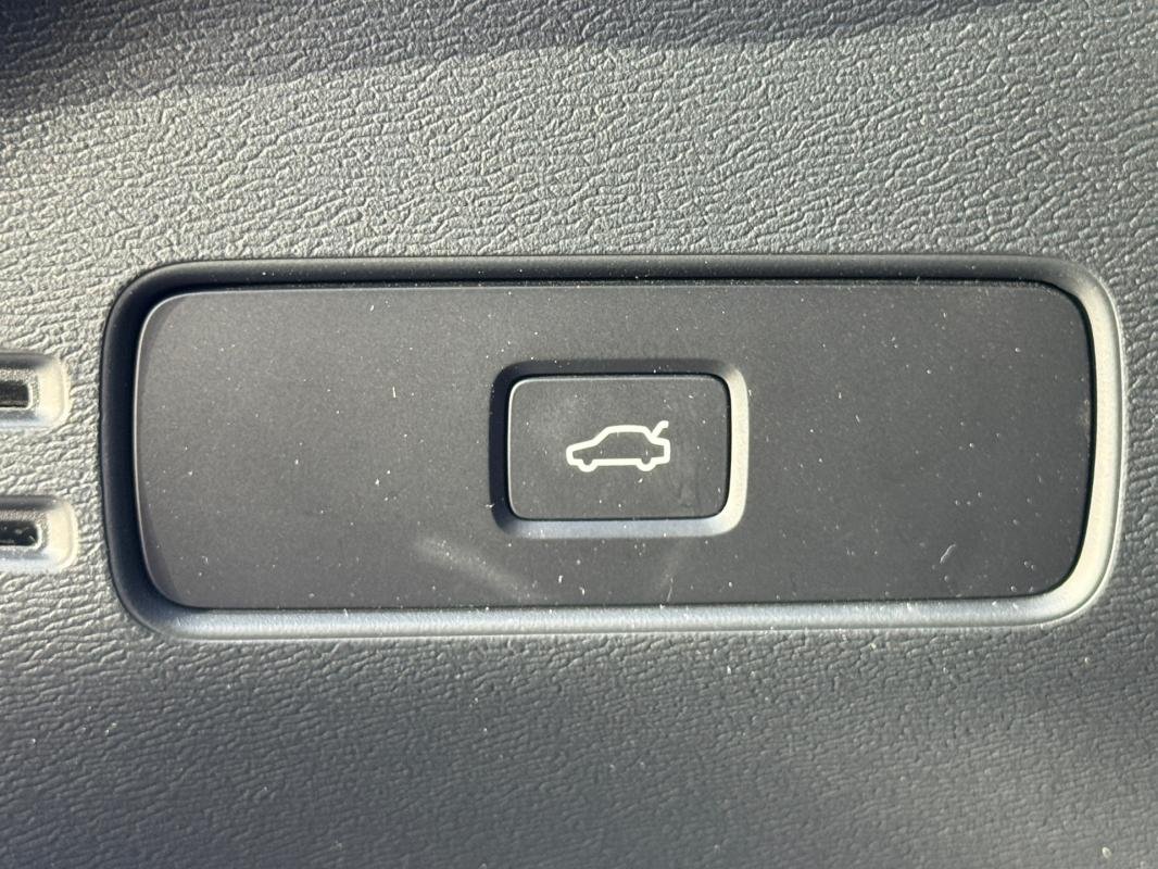 Volvo XC40 - Photo 13