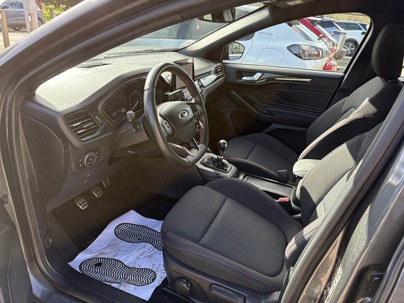 Ford Focus - Photo 9
