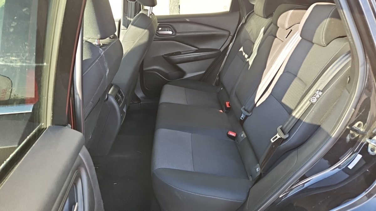 Nissan Qashqai - Photo 12