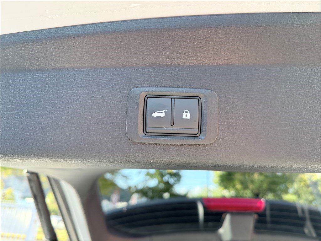 Mitsubishi Outlander - Photo 13