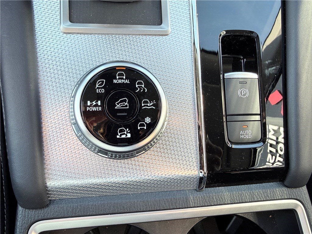 Mitsubishi Outlander - Photo 18