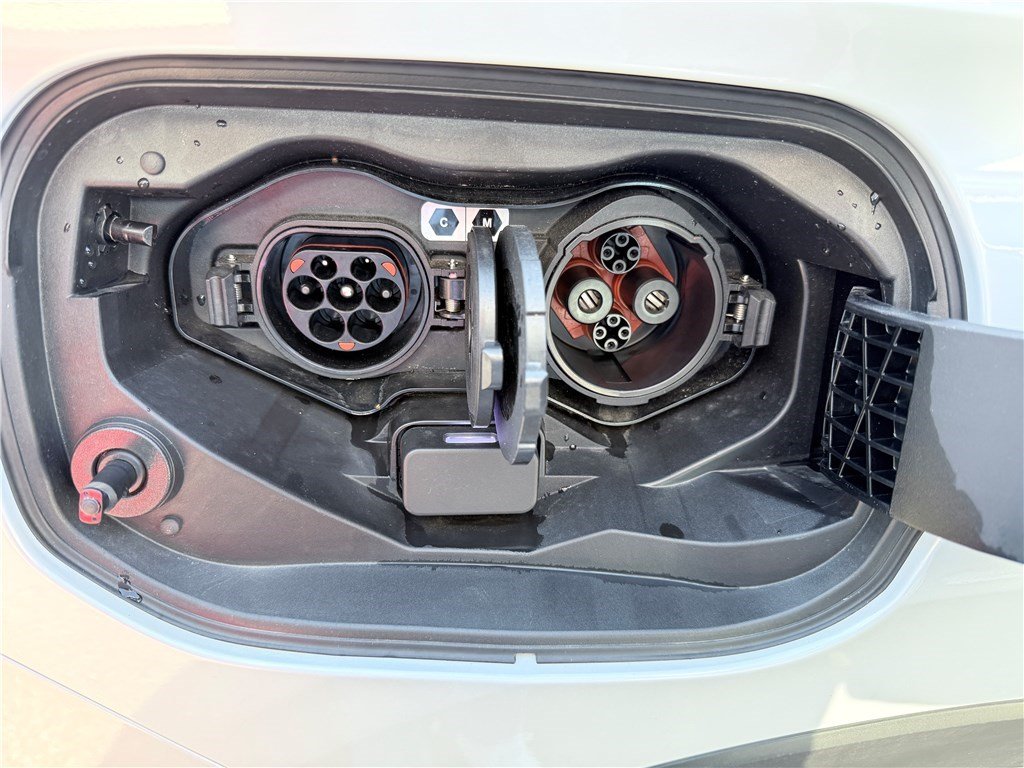 Mitsubishi Outlander - Photo 26