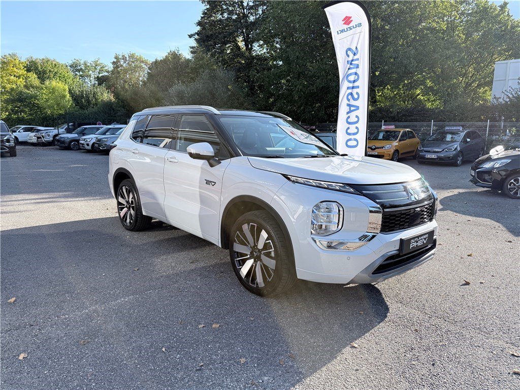 Mitsubishi Outlander - Photo 3